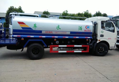 程力威牌8方灑水車參數